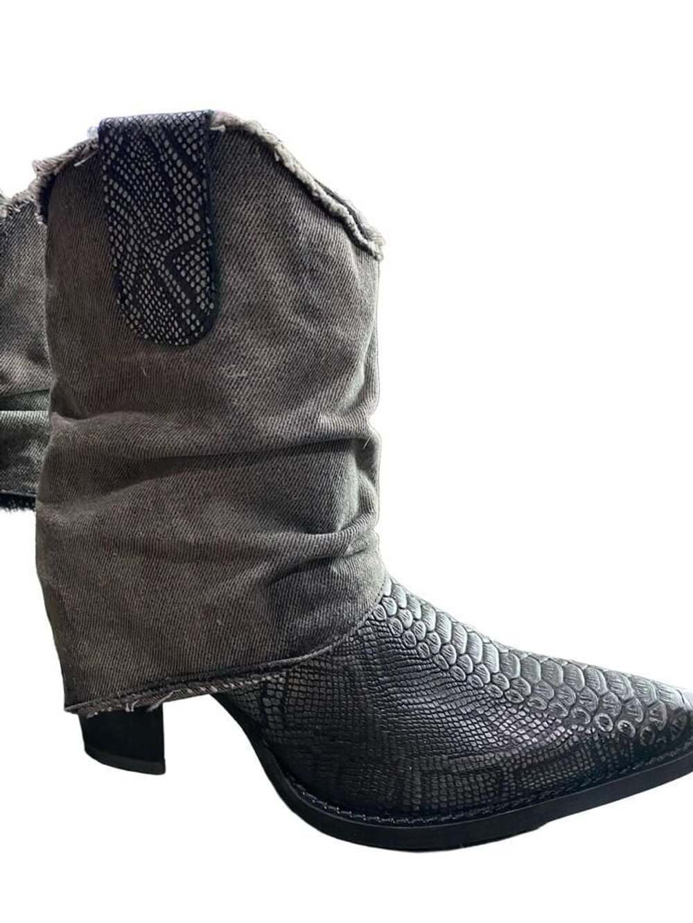 Dingo Denim Dream Leather Bootie Size 7M Black Snake Snip Toe - Picture 3 of 9